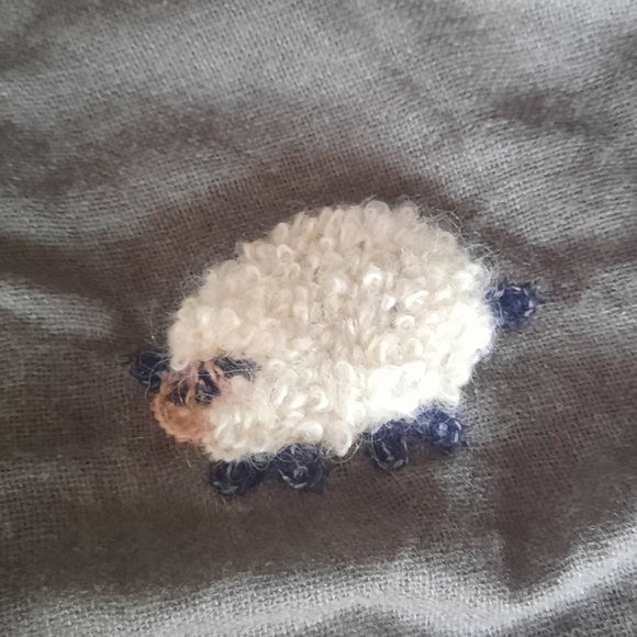 Grey Scarf With Wool Embroidered Sheep Detail - Picture 4 of 6